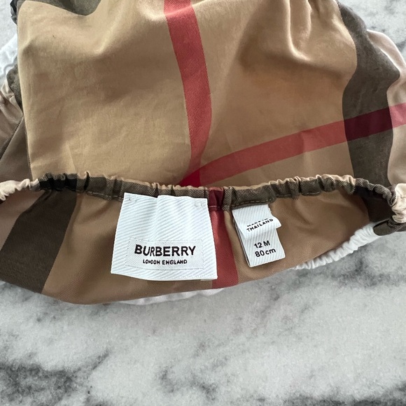 Burberry Baby Dress with matching bloomers. 12 mo/80cm - Picture 5 of 7